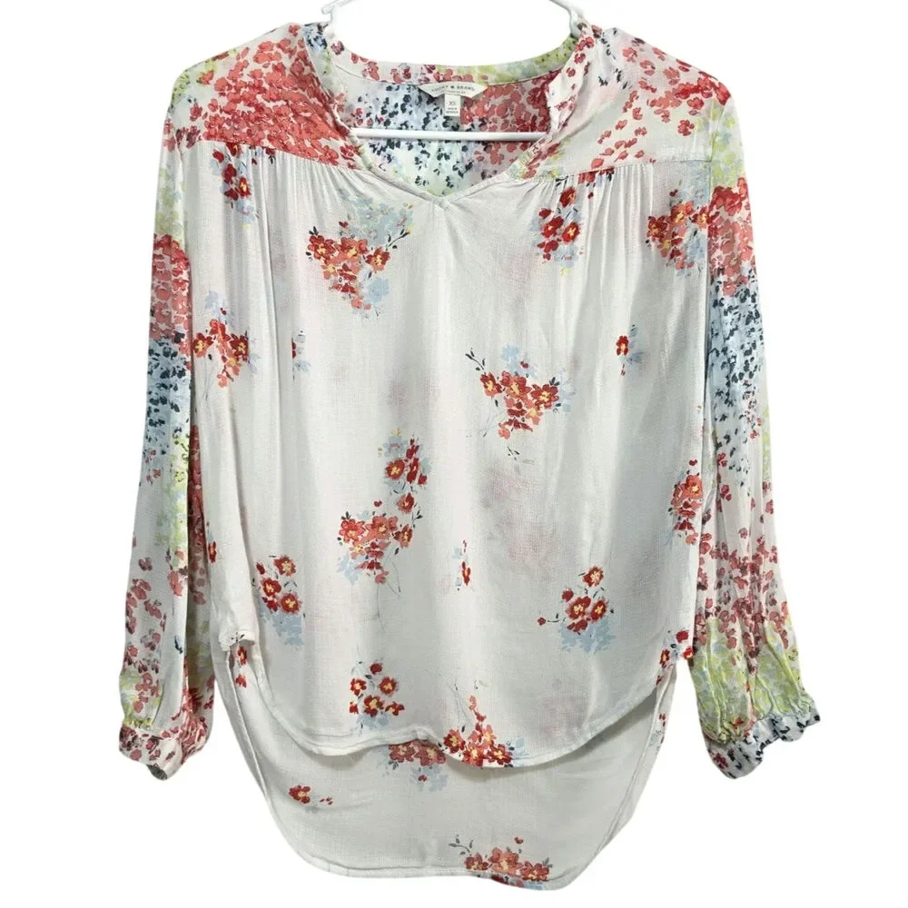 Lucky Brand Blouse Women's Size XS White Floral Lightweight Boho Cottage Casual - Picture 2 of 8